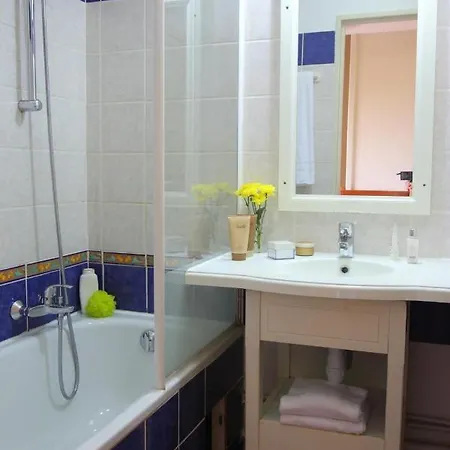 Apartment Le Hameau De La Pinede 2p 4/5p 4s *