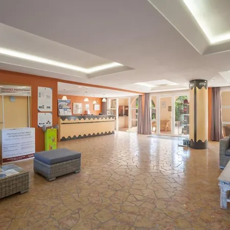 Apartment Le Hameau De La Pinede 2p 4/5p 4s *