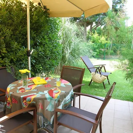 Le Hameau De La Pinede 2p 4/5p 4s Apartment *