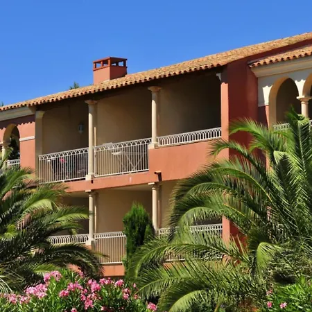 Le Hameau De La Pinede 2p 4/5p 4s * Carqueiranne