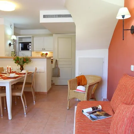 Le Hameau De La Pinede 2p 4/5p 4s Carqueiranne