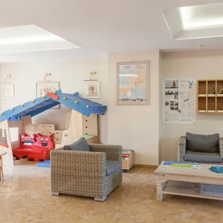 Le Hameau De La Pinede 2p 4/5p 4s Carqueiranne
