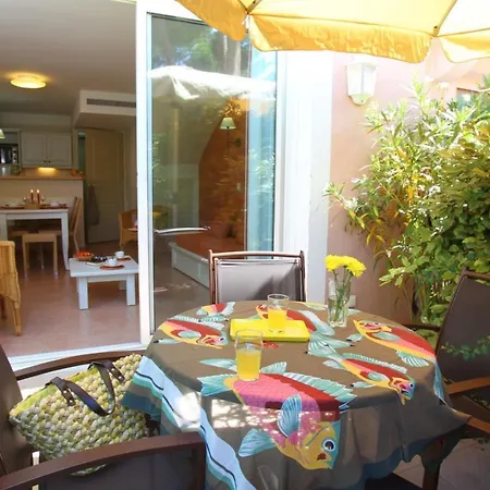Le Hameau De La Pinede 2p 4/5p 4s Lejlighed *