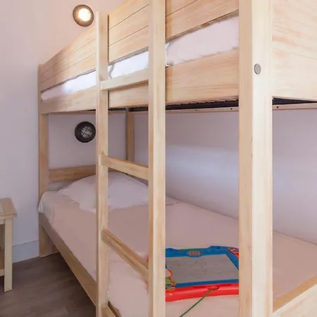 Le Hameau De La Pinede 2p 4/5p 4s Carqueiranne