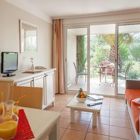 Le Hameau De La Pinede 2p 4/5p 4s Lejlighed Carqueiranne